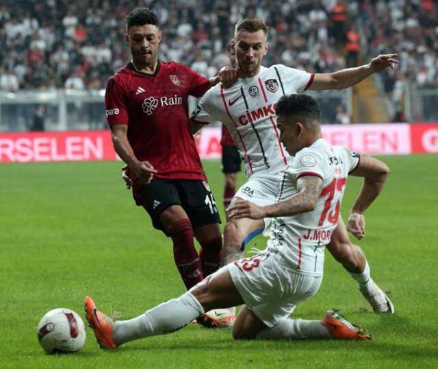 Son Dakika: Kara Kartal ikinci yarıda açıldı! Beşiktaş, Süper Lig'in 10. haftasında Gaziantep FK'yı 2-0 yendi Son Dakika: Kara Kartal ikinci yarıda açıldı! Beşiktaş, Süper Lig'in 10. haftasında Gaziantep FK'yı 2-0 yendi