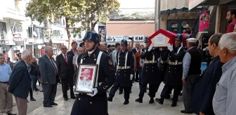 Denizli'nin Acıpayam ilçesinde eski belediye başkanı askeri törenle uğurlandı