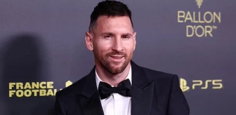 En büyük yine o! Lionel Messi, 8. kez Ballon d'Or'un sahibi oldu