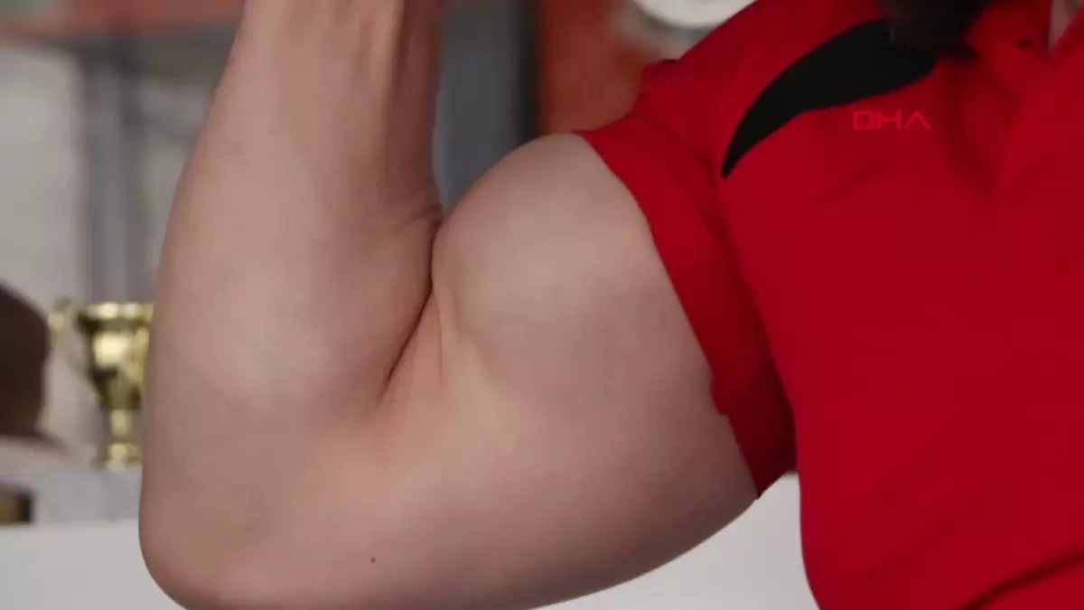 Türk Terminatör Gökhan Seven, Dünya Dövüş Oyunları'nda birinci oldu