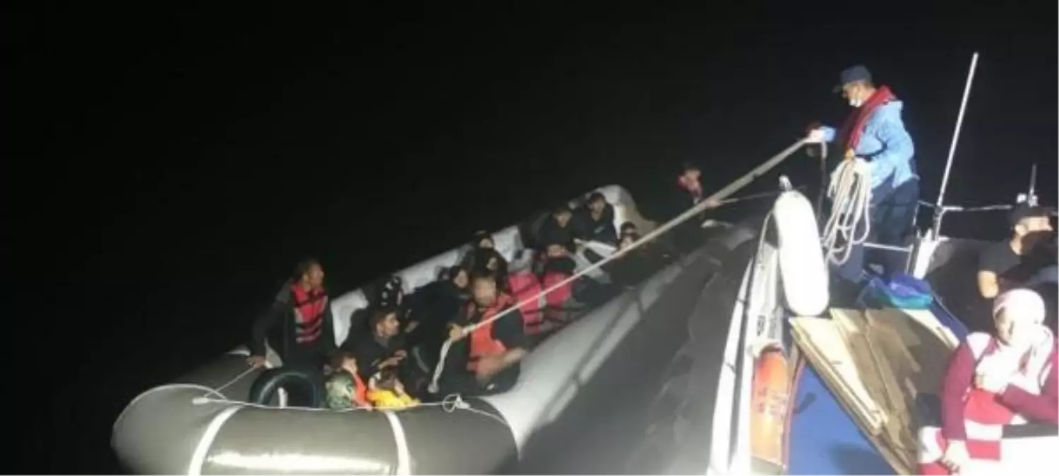 Yunan unsurları tarafından geri itilen göçmenler kurtarıldı