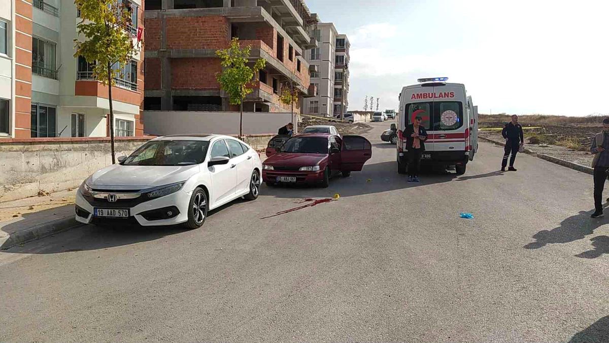 Çorum'da alacak verecek meselesi yüzünden çıkan silahlı kavgada 1 kişi öldü, 1 kişi ağır yaralandı