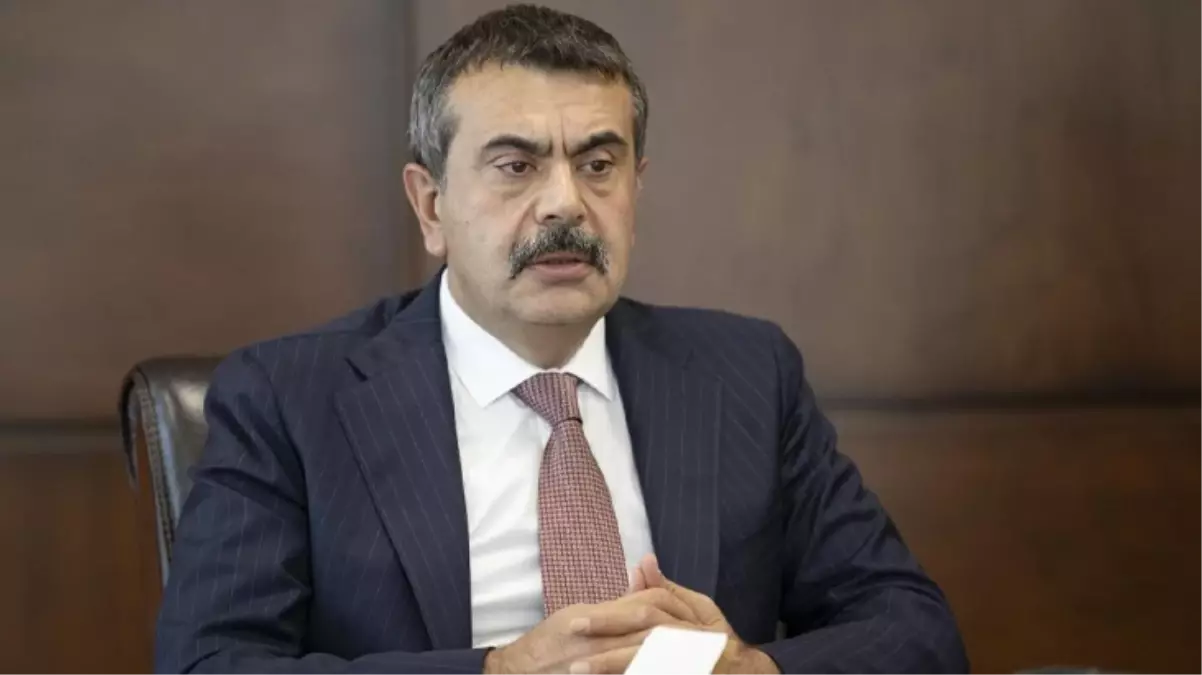 Son Dakika: Milli Eğitim Bakanı Tekin: Tüm sınıflarda müfredat değişecek, değişiklikler aralık ayında paylaşılacak