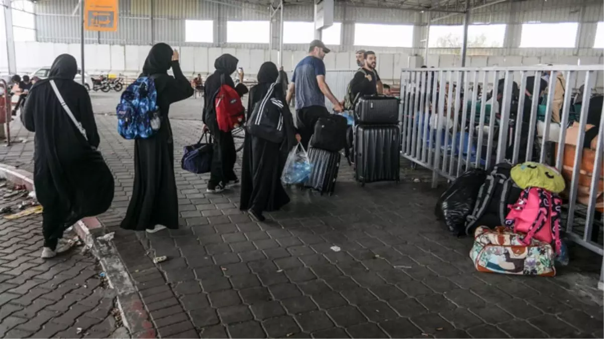 Gazze Şeridi'nden Mısır'a 7 bin yabancı pasaport sahibi geçecek