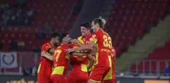 Göztepe, 5 galibiyetle şampiyonluk yarışında ikinci sıraya tırmandı