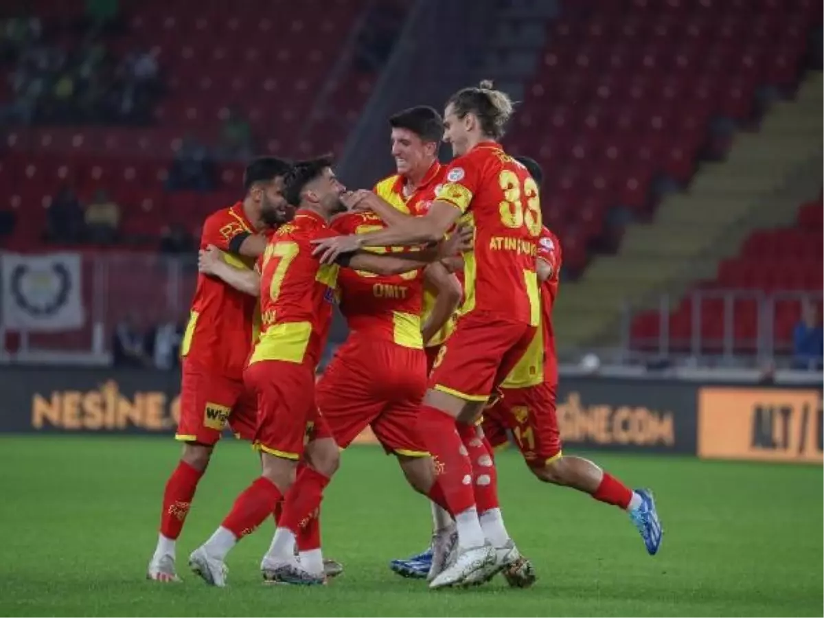Göztepe, 5 galibiyetle şampiyonluk yarışında ikinci sıraya tırmandı