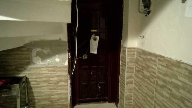 Kendisinden 3 haftadır haber alınamayan adam evindeki bazanın altında ölü bulundu Kendisinden 3 haftadır haber alınamayan adam evindeki bazanın altında ölü bulundu