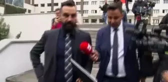 İstanbul İl Emniyet Müdürlüğünde Gözaltında Bulunan Polat Çiftinin Avukatı Basın Mensuplarının Sorularını Yanıtsız Bıraktı