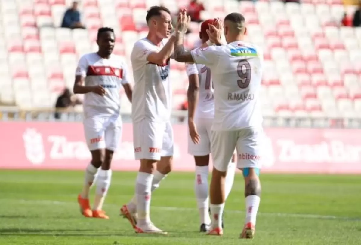 Sivasspor, Ziraat Türkiye Kupası'nda Hopaspor'u 4-0 mağlup etti