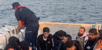 Yunanistan unsurları tarafından geri itilen 93 kaçak göçmen kurtarıldı