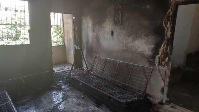 Adana'da eski koca dehşeti! Boşandığı eşinin üzerine kapıyı kilitleyip evi ateşe verdi