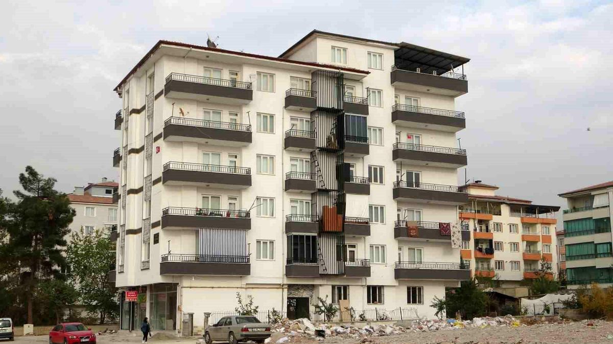 Malatya'da Deprem Sonrası Konut Satışları Durdu