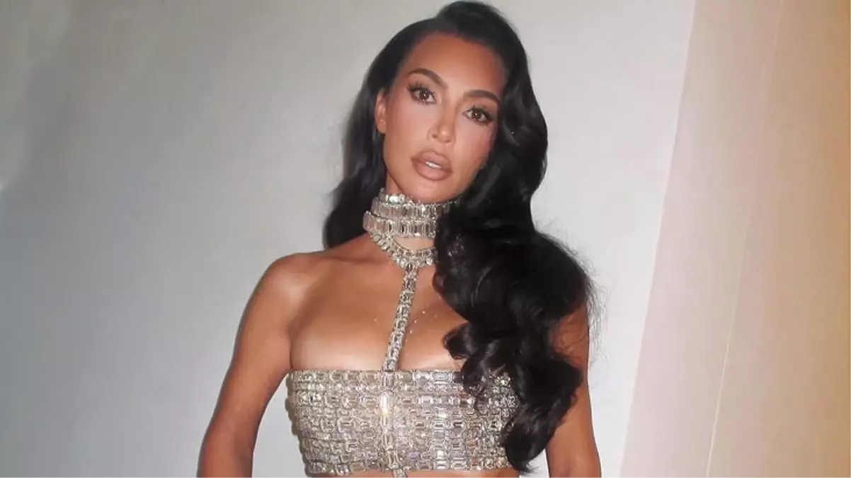 Kim Kardashian'dan skandal hareket! Çocuklarını, Gazze'deki masumlar gibi giydirdi