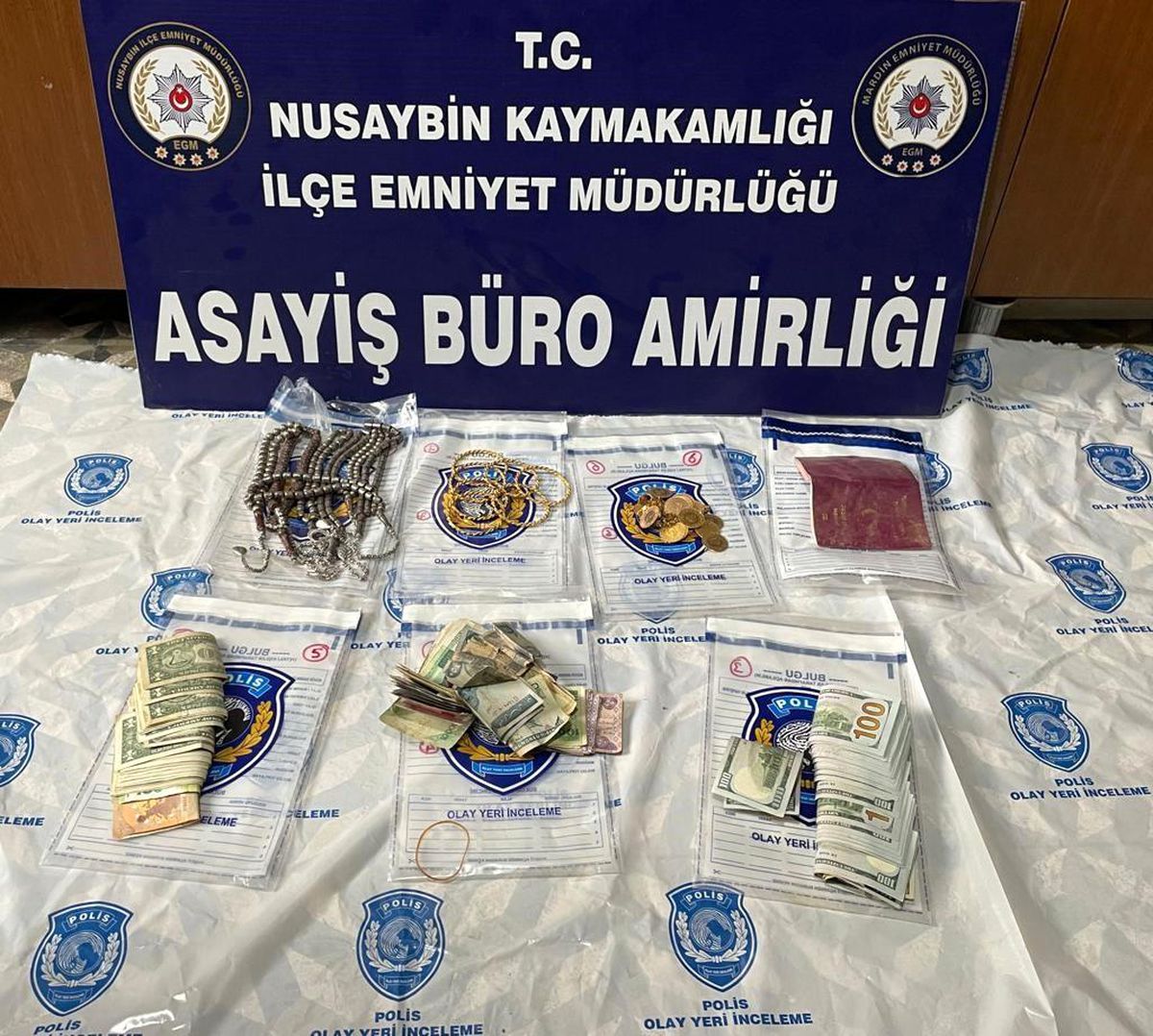 Mardin'de çalınan ziynet eşyaları ve para polis tarafından bulundu