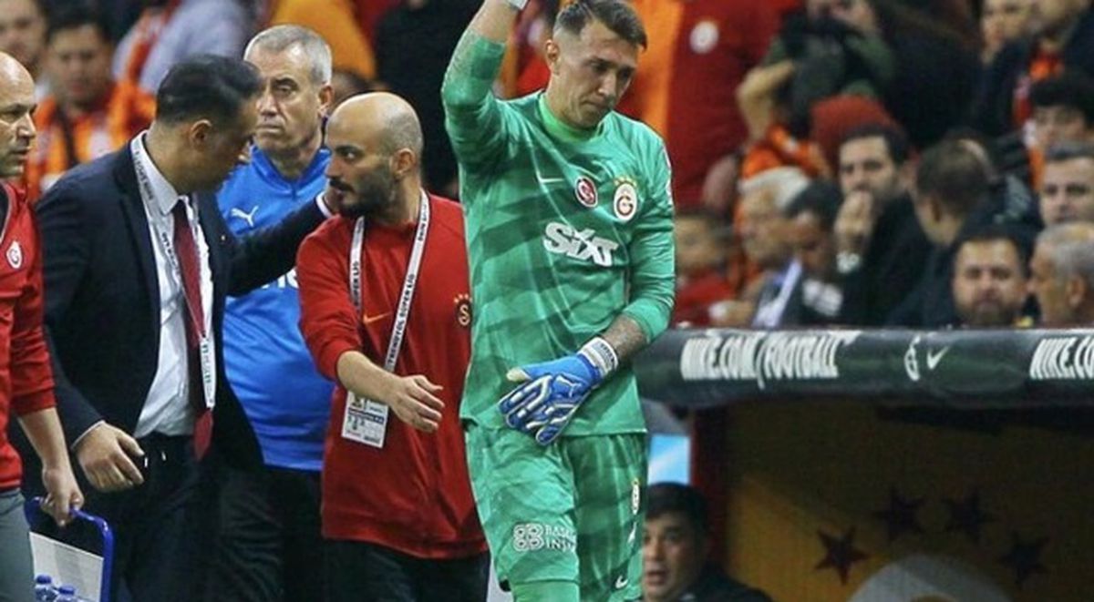 Muslera'nın sakatlık durumu! Muslera'nın sakatlığı ciddi mi, neyi var, ne zaman iyileşir?