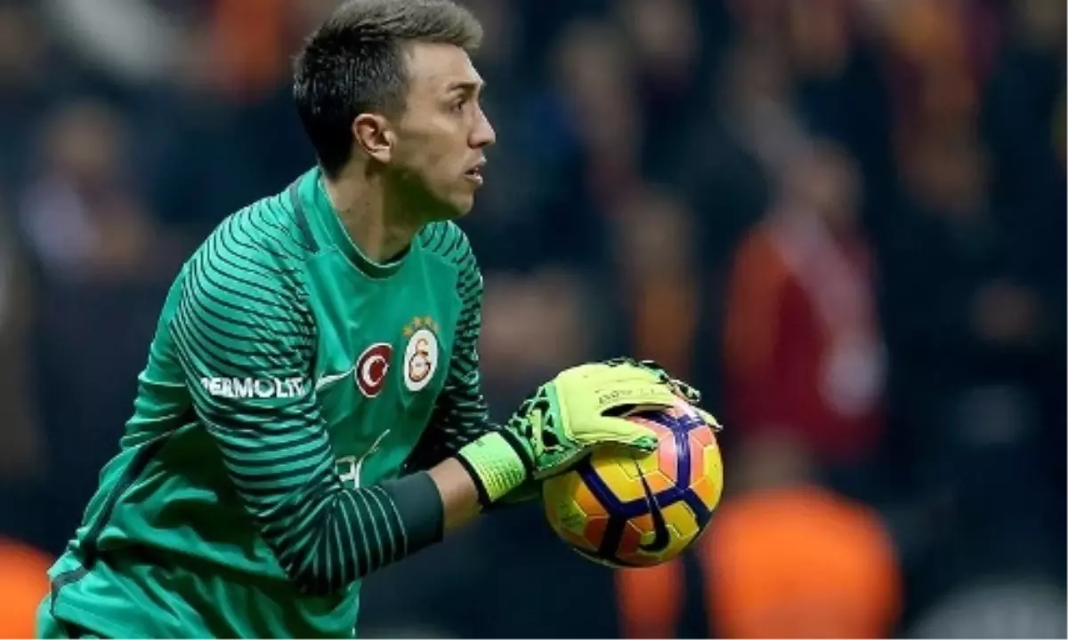 Muslera sakatlandı mı, Bayern Münih maçında yok mu?