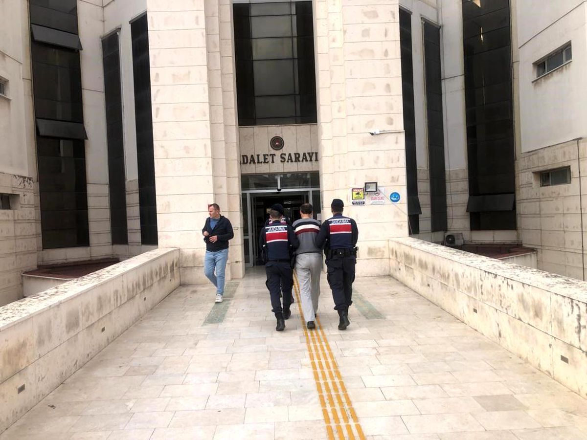 Edremit'te FETÖ üyesi firari hükümlü yakalandı