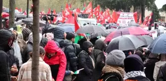 Paris'te Filistin'e Destek Yürüyüşü Düzenlendi