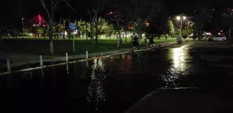 İzmit Sahili'nde Lodos Etkisi: Otopark Sular Altında