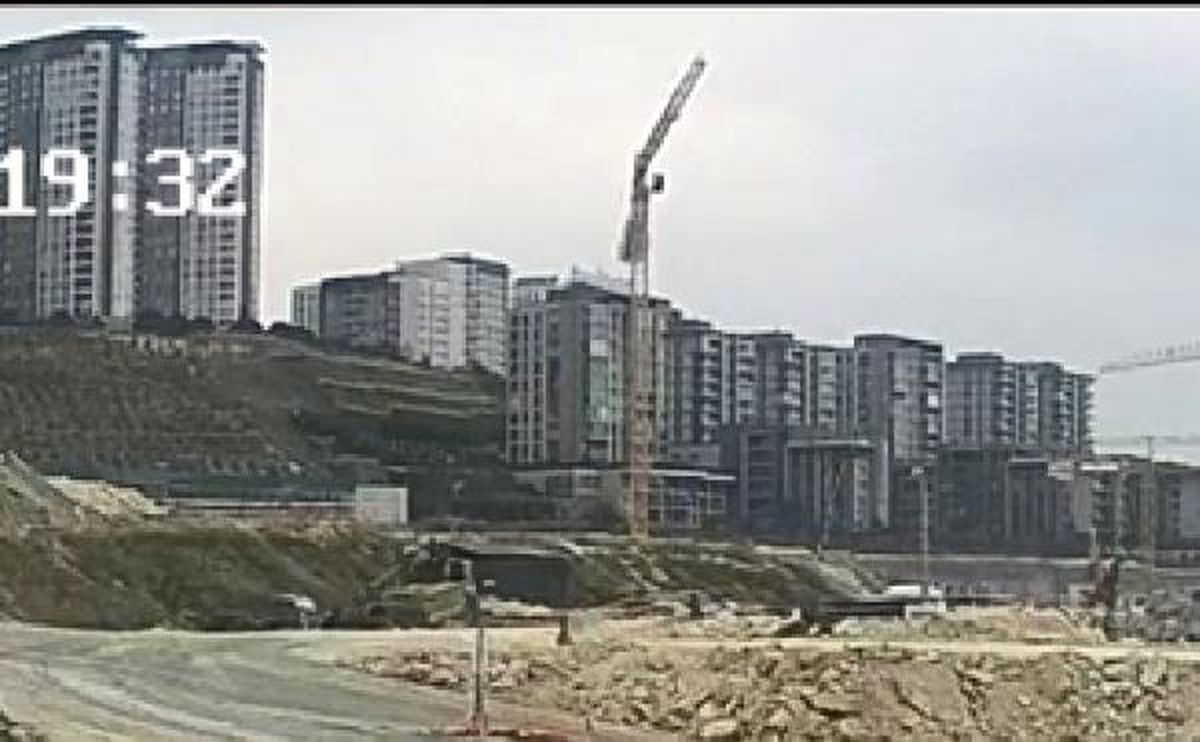 Küçükçekmece'de Yükseklik Kulesi Vinç Kırıldı