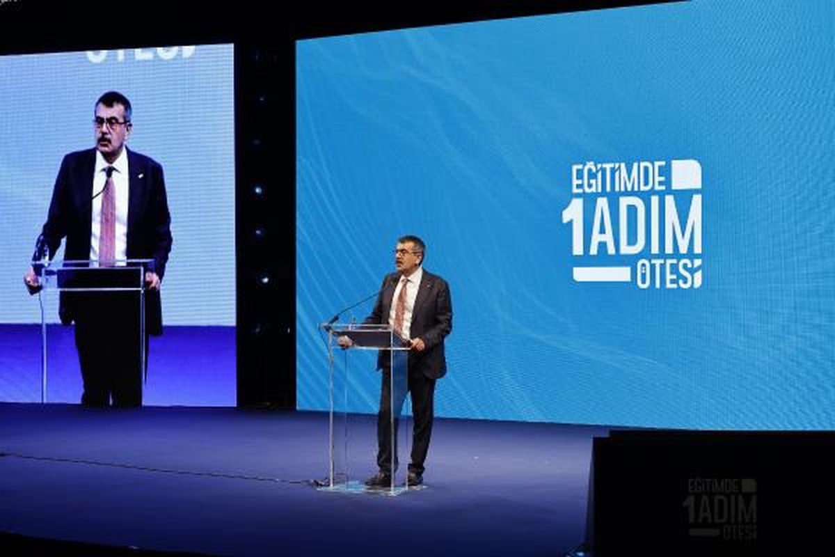 Milli Eğitim Bakanı Yusuf Tekin, Eğitimde Bir Adım Ötesi Zirvesi'ne Katıldı