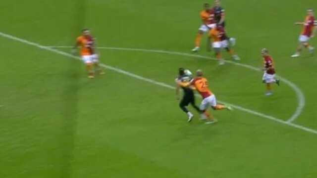Penaltı var mı? Galatasaray-Kasımpaşa maçının en çok tartışılan pozisyonunda yorumcular hemfikir oldu