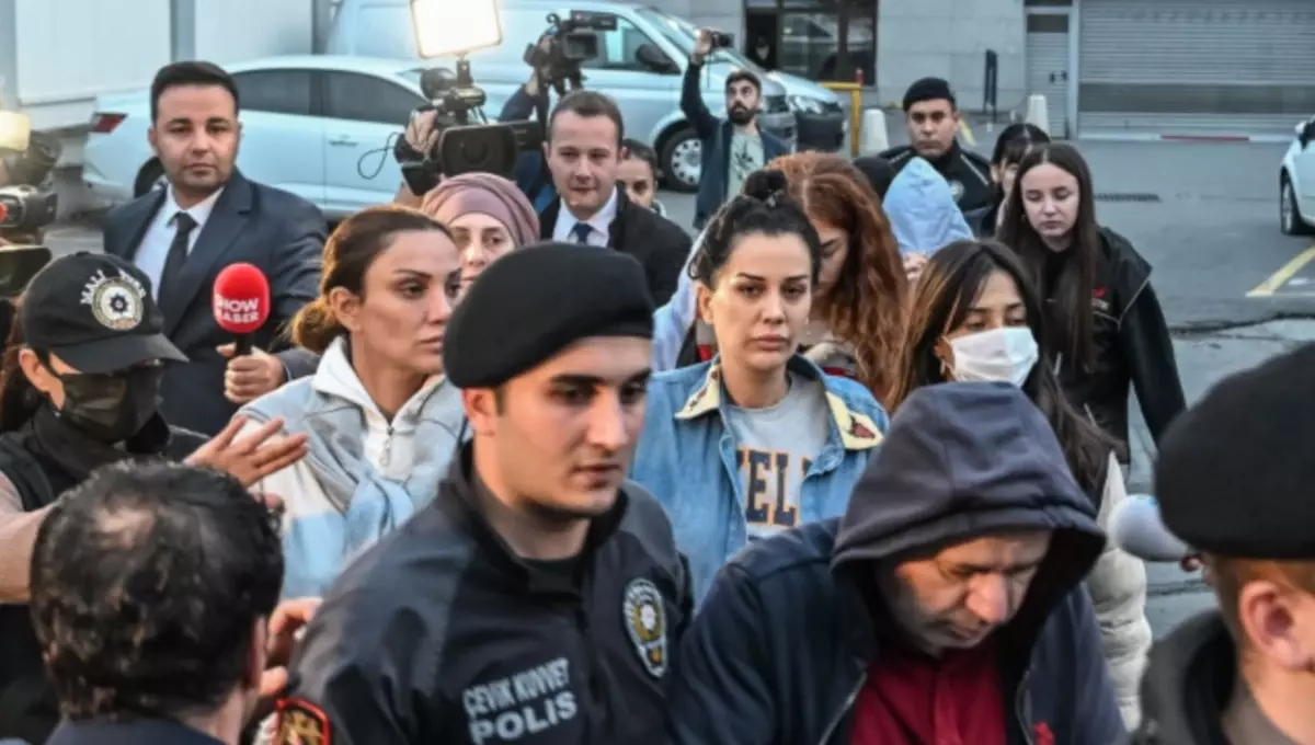 Sıla Doğu ve Dilan Polat kavga mı etti? Sıla Doğu ve Dilan Polat neden kavga etti, sebebi ne?