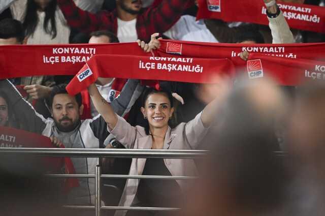 Son Dakika: CHP'de kurultay günü! İlhan Cihaner, son anda genel başkanlık yarışından çekildi Son Dakika: CHP'de kurultay günü! İlhan Cihaner, son anda genel başkanlık yarışından çekildi