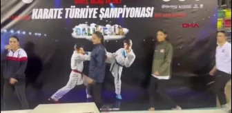 Diyarbakırlı Milli Sporcu Sena Kızılaslan Türkiye Karate Şampiyonası'nda birinci oldu