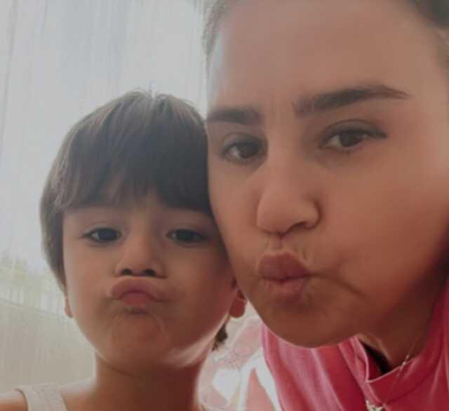 Dilan Polat'ın kara kutusu Şule aileye sahip çıktı: En zor anlarında da buradayım Dilan Polat'ın kara kutusu Şule aileye sahip çıktı: En zor anlarında da buradayım