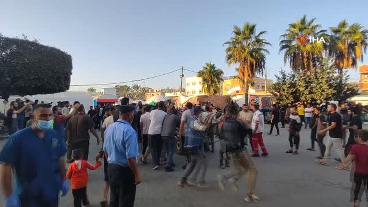 Gazze Şeridi'nde cenazeler ve yaralılar at arabalarıyla hastanelere taşınıyor