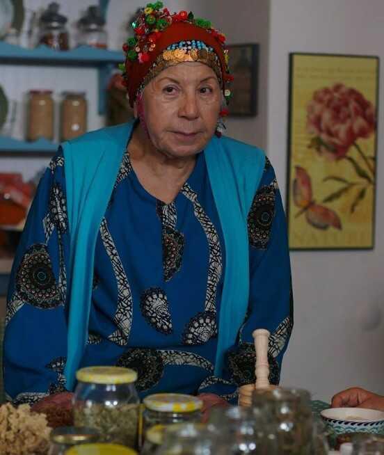 78 yaşındaki oyuncu Zerrin Sümer, 22 yıllık sevgilisiyle aylar önce evlendiğini itiraf etti 78 yaşındaki oyuncu Zerrin Sümer, 22 yıllık sevgilisiyle aylar önce evlendiğini itiraf etti