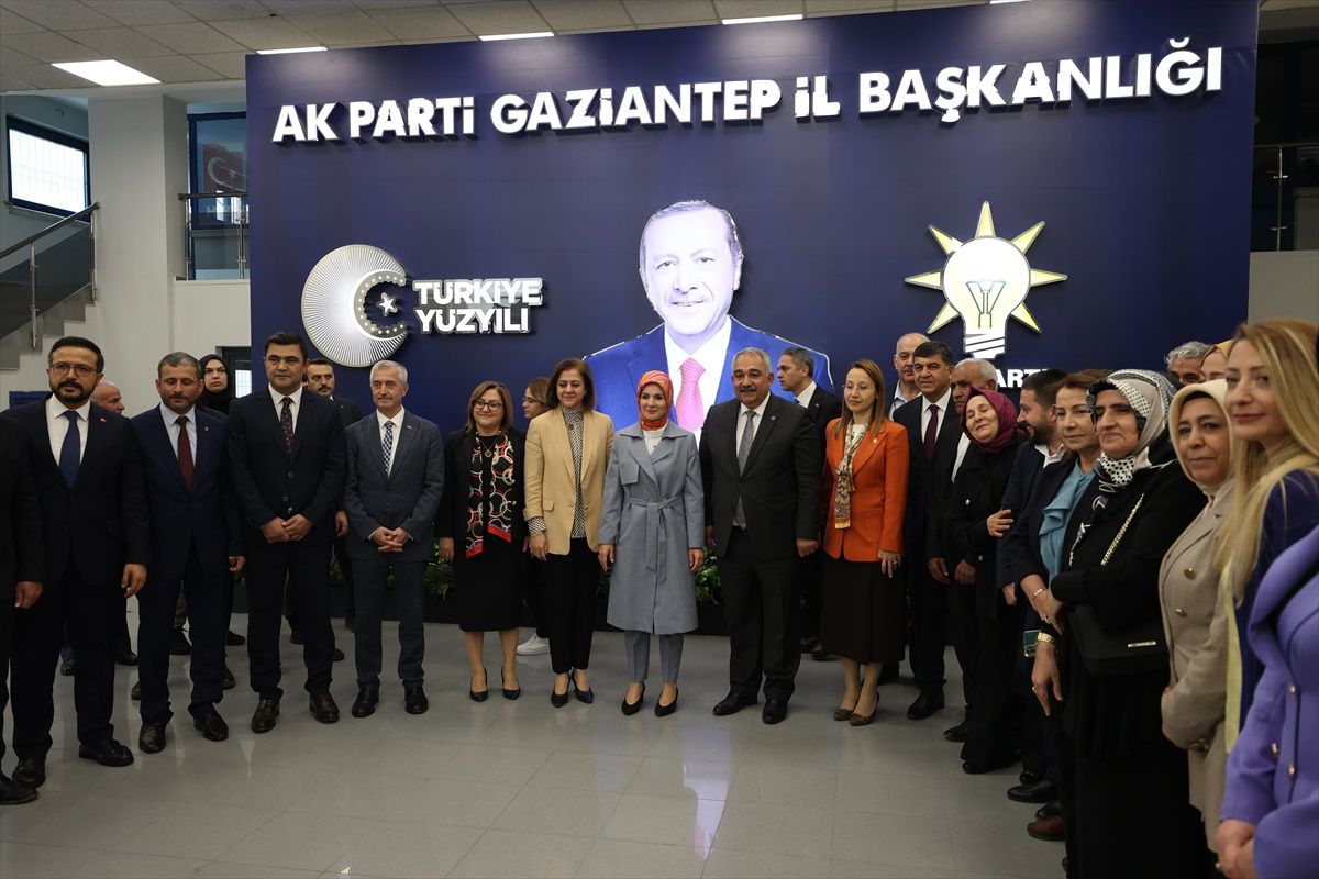 Bakan Göktaş: Deprem bölgesinde afetzedelere destek olmaya devam ediyoruz