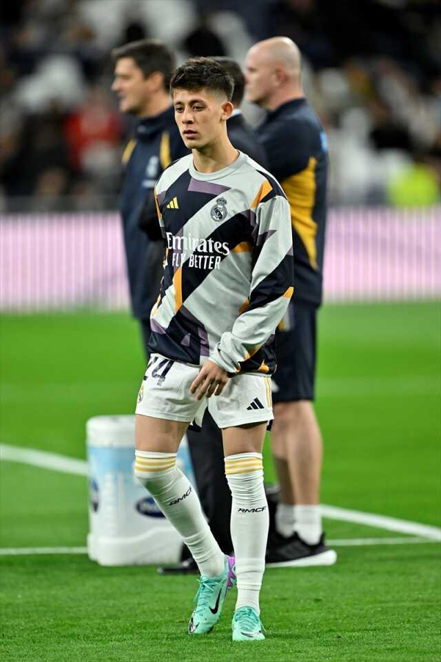 Ancelotti, Arda Güler'i neden oynatmadığına açıklık getirdi: Aceleye etmeyeceğiz Ancelotti, Arda Güler'i neden oynatmadığına açıklık getirdi: Aceleye etmeyeceğiz