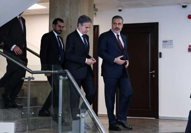 Ankara'da, Bakan Fidan ile ABD'li mevkidaşı Blinken arasındaki soğuk zirve dünya basınında geniş yankı uyandırdı Ankara'da, Bakan Fidan ile ABD'li mevkidaşı Blinken arasındaki soğuk zirve dünya basınında geniş yankı uyandırdı