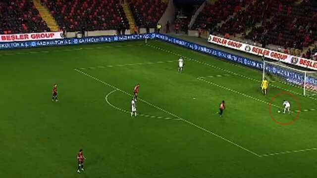 Günün en çok konuşulan maçında gülen taraf Gaziantep FK oldu Günün en çok konuşulan maçında gülen taraf Gaziantep FK oldu