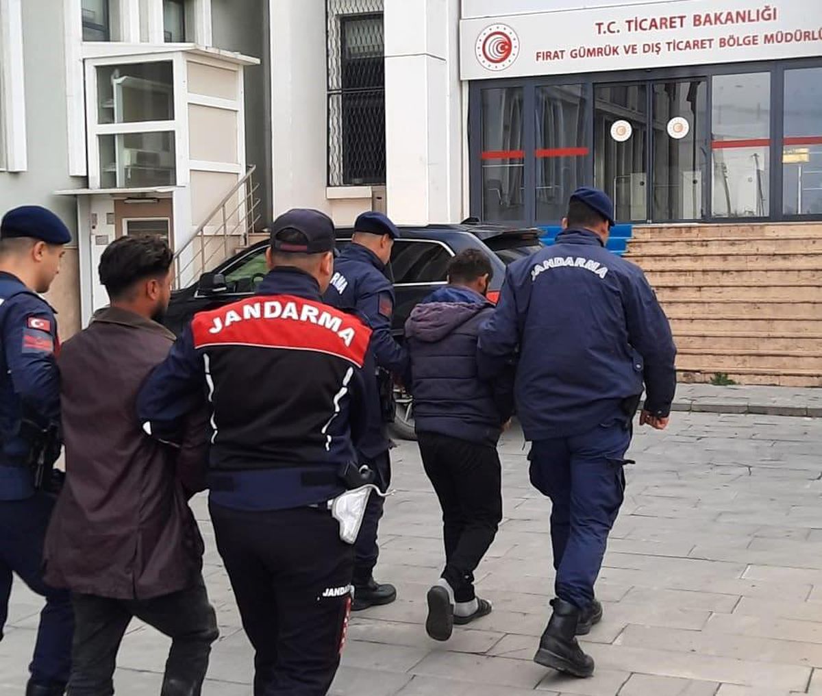 Malatya'da DEAŞ ve PKK/PYD-YPG operasyonu: 2 kişi tutuklandı