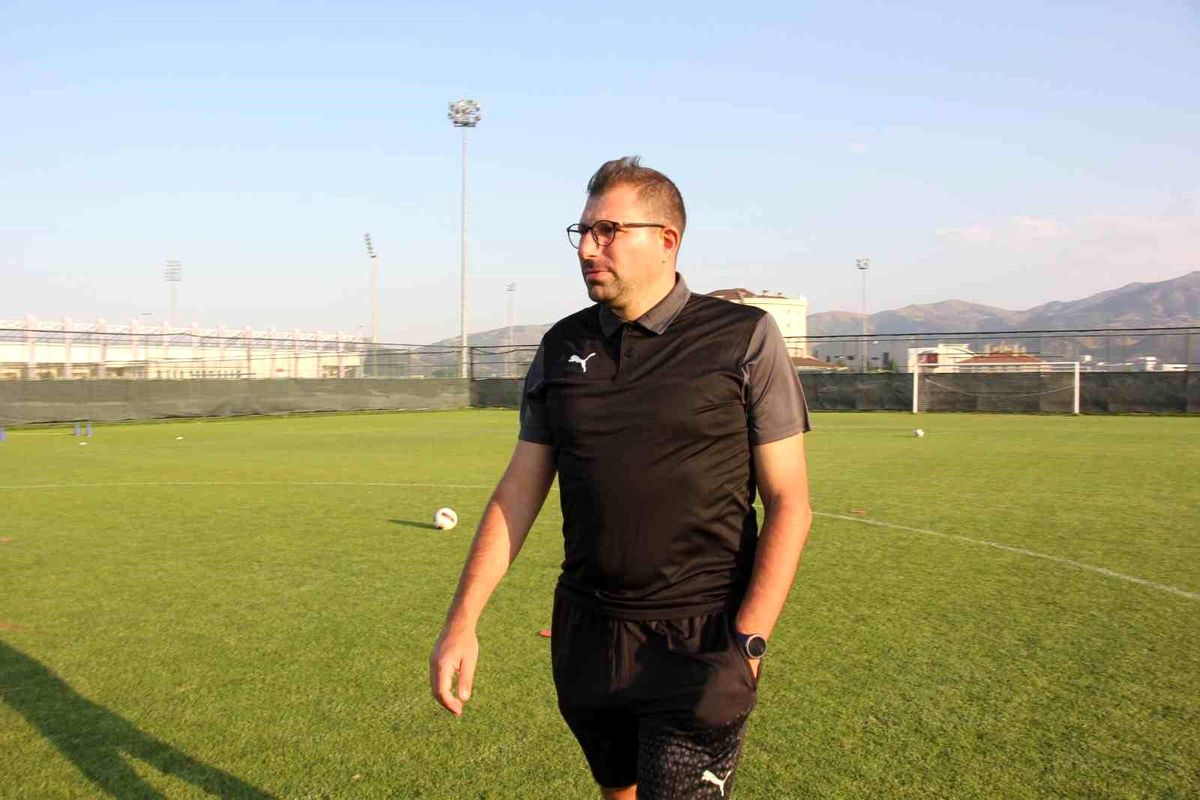 Fatsa Belediyespor Teknik Direktörü Murat Parlak: 'Fark oluşturma zamanı geldi'