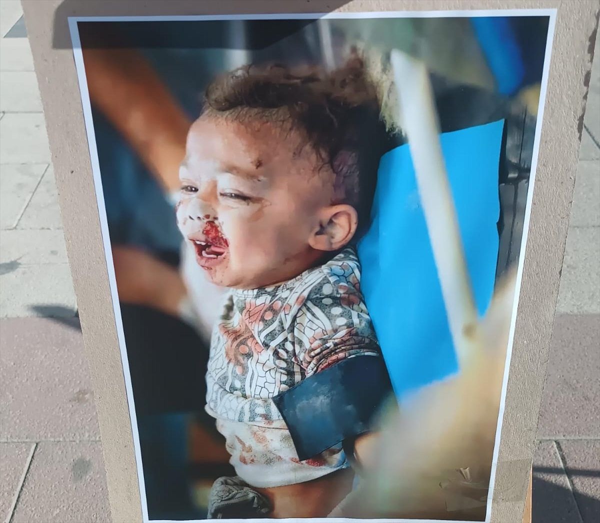 Yeniden Refah Partisi Sorgun İlçe Başkanlığı 'Resimlerle Filistin' Sergisi Açtı