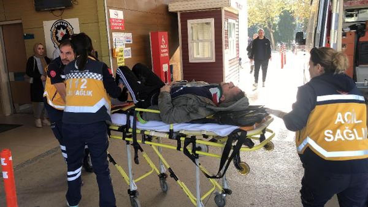 İnegöl'de arıza tespiti yaparken kamyonetin altında kaldı
