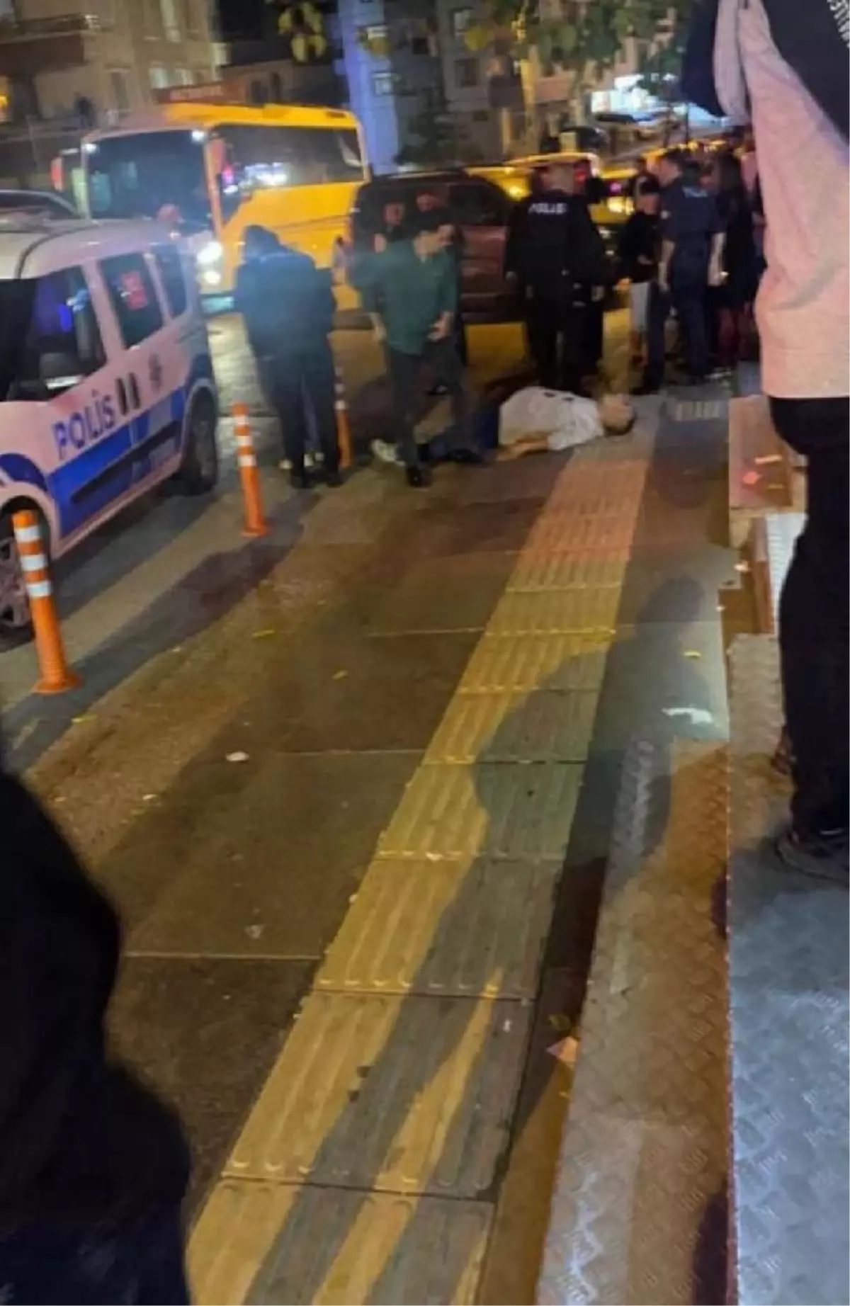 Keçiören'de Tartışma: Baba Tabancayla Yaralandı