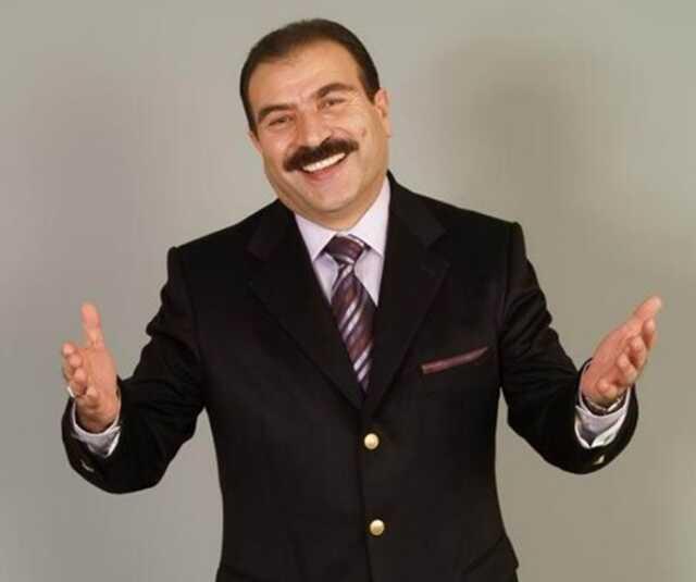 Çekmeköy'de Türk Halk Müziği sanatçısıyla komşusu arasında kavga çıktı Çekmeköy'de Türk Halk Müziği sanatçısıyla komşusu arasında kavga çıktı