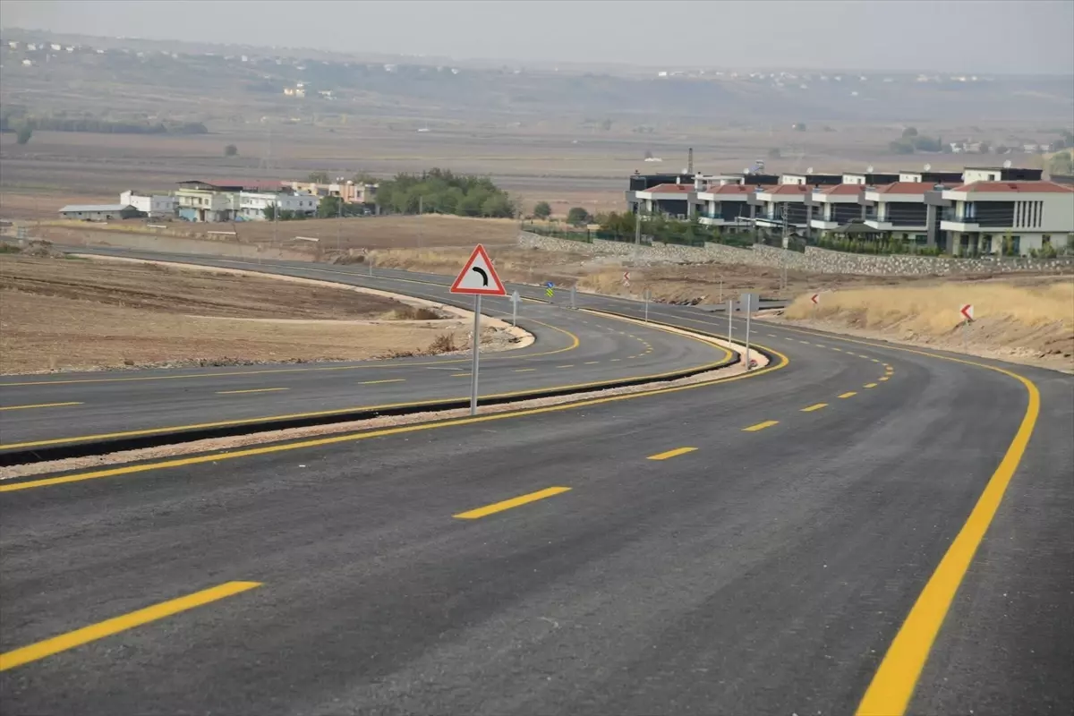 Diyarbakır Büyükşehir Belediyesi Yeni İmar Alanlarında Yol Çalışmalarına Devam Ediyor