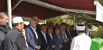 Eski AK Parti Milletvekili İsmail Tamer'in babası Sivas'ta defnedildi