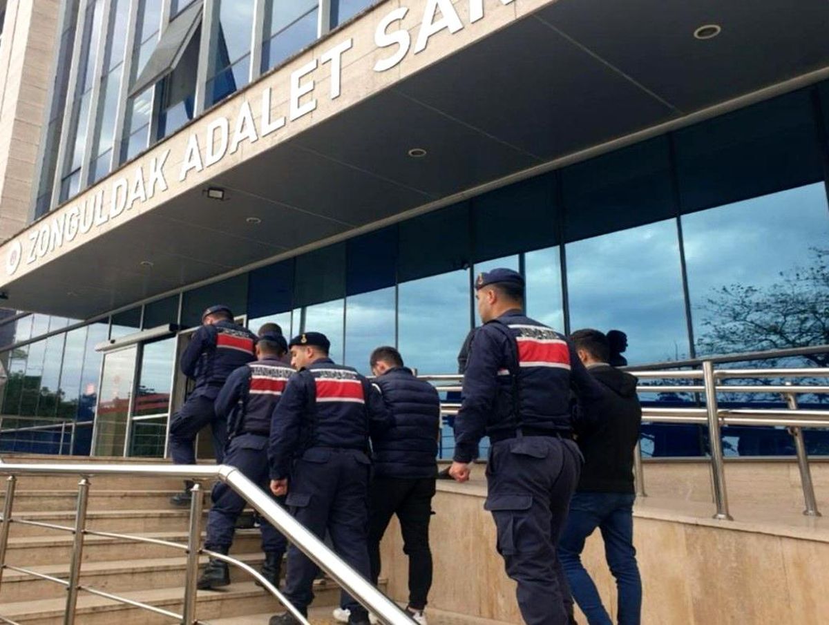 Zonguldak'ta hırsızlık zanlıları jandarma ekiplerince yakalandı