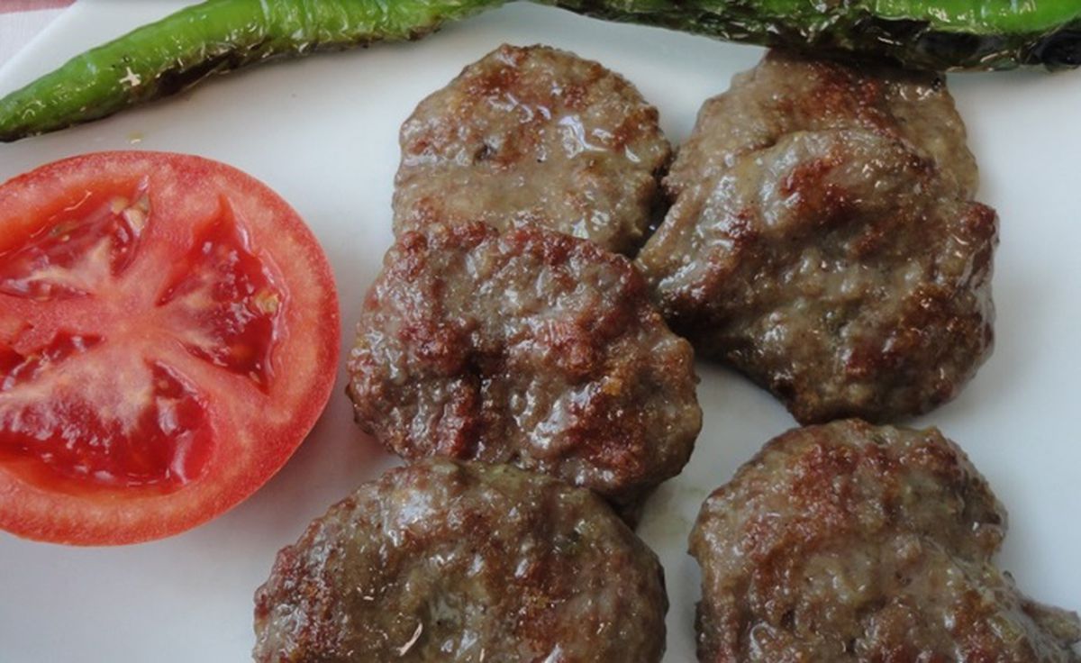İnegöl Köfte tarifi! MasterChef İnegöl Köfte nasıl yapılır?