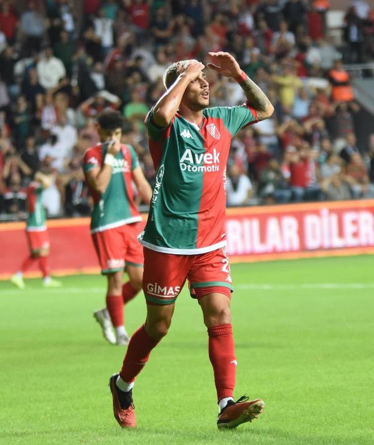 Karşıyaka Liderlikten Dördüncü Sıraya Geriledi