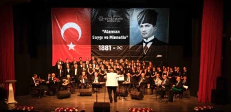 Aydınlılar Atatürk'ün sevdiği şarkıları hep birlikte söyledi