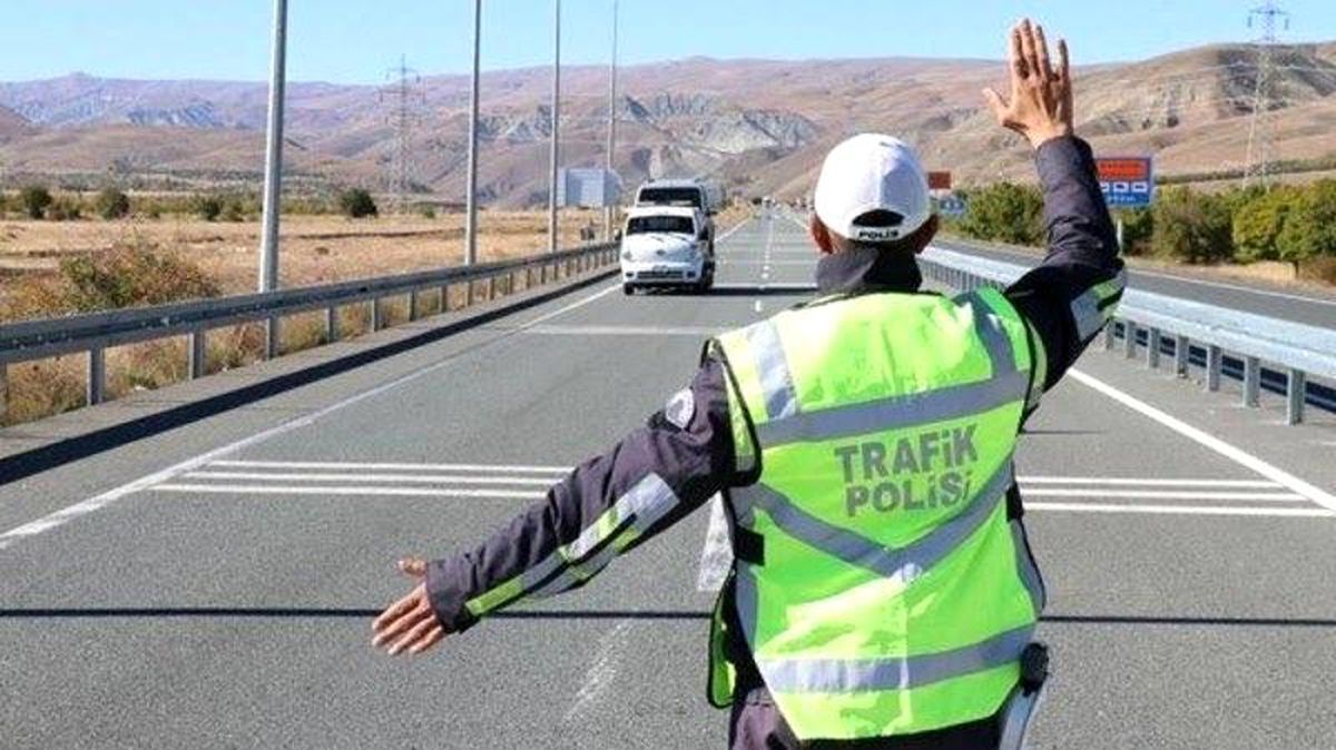 Erzurum'da Bir Haftada 2 Bin 562 Sürücüye Para Cezası