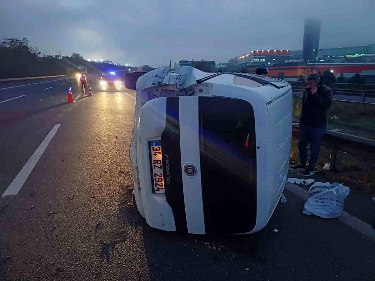 Anadolu Otoyolu'nda Trafik Kazası: 6 Kişi Yaralandı